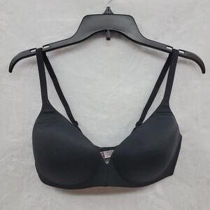 Victoria's Secret Body by Victoria IPEX women's wireless lightly padded bra